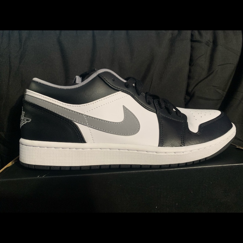Jordan 1 low black/white